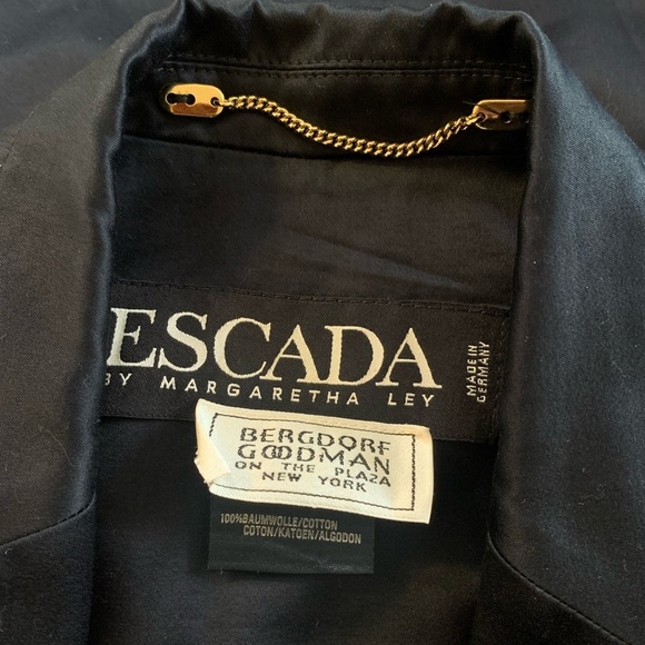 Escada short sleeve blazer - Picture 4 of 5